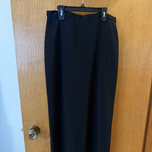The Limited Long Black Straight Skirt Back Slit Dressy Women's Size 8 - Picture 1 of 5